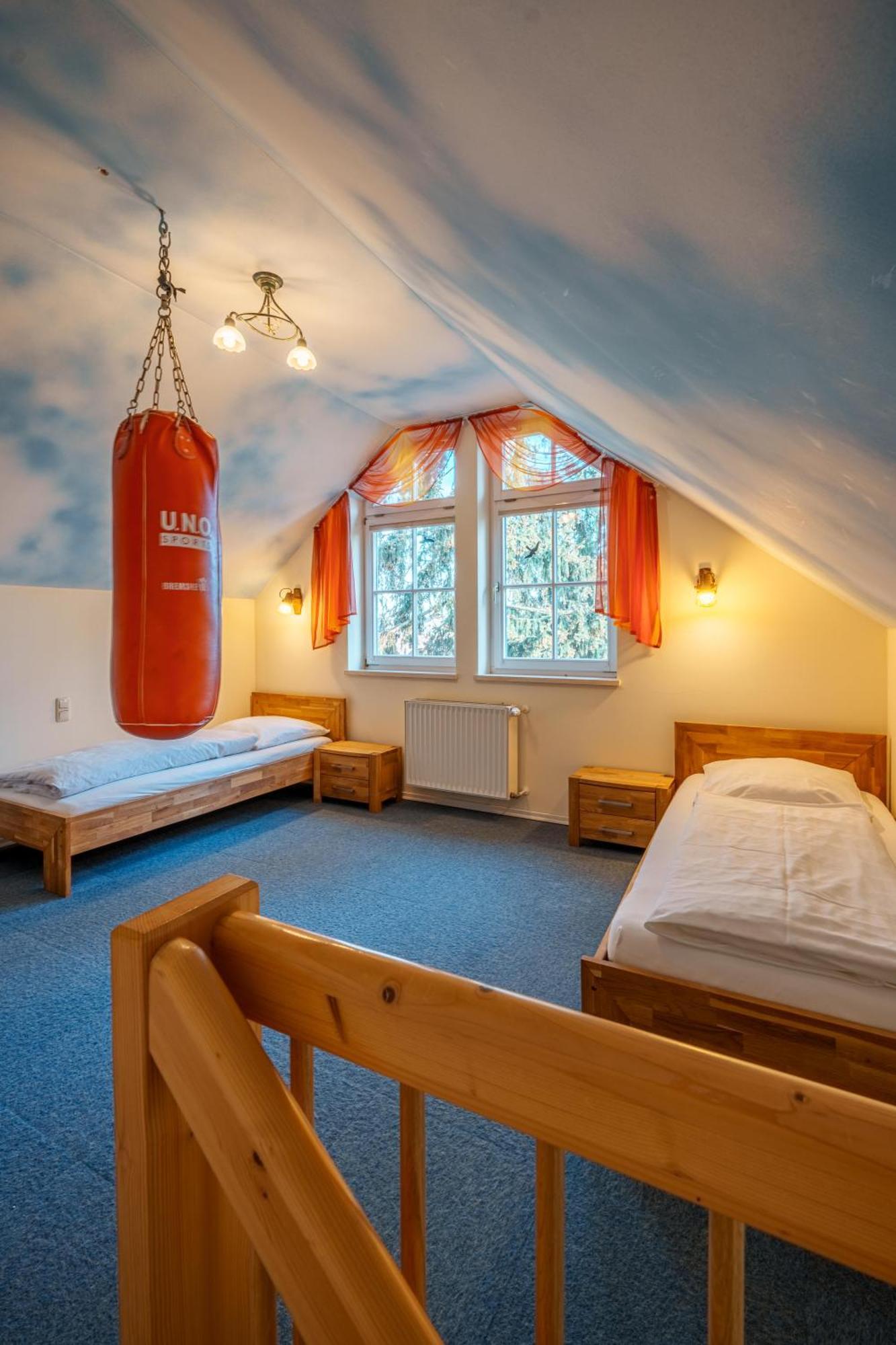 Koenig Ludwig Design Hotel Neu Zimmer Mit Sauna Oder Whirlpool Oder Mehr Altötting Εξωτερικό φωτογραφία