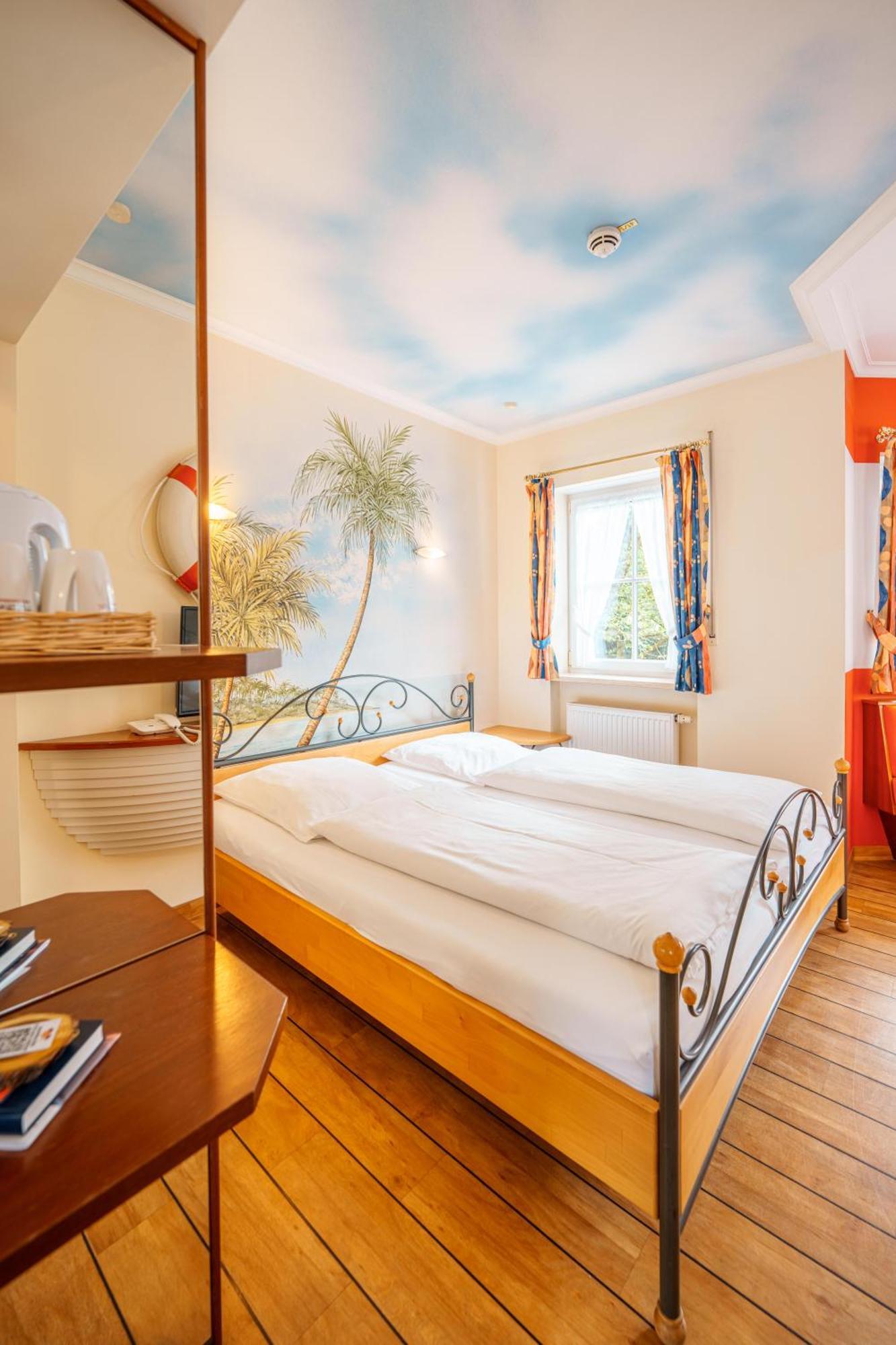 Koenig Ludwig Design Hotel Neu Zimmer Mit Sauna Oder Whirlpool Oder Mehr Altötting Εξωτερικό φωτογραφία